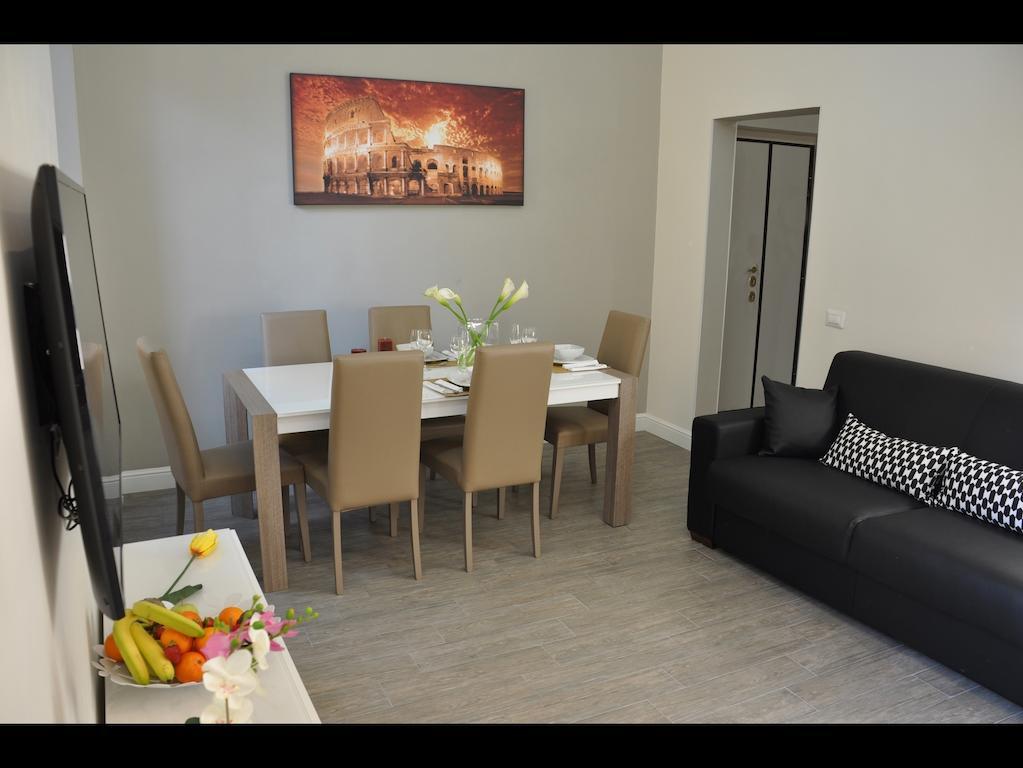 Just Colosseum Suite Řím Pokoj fotografie